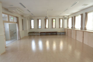 ホールの写真2